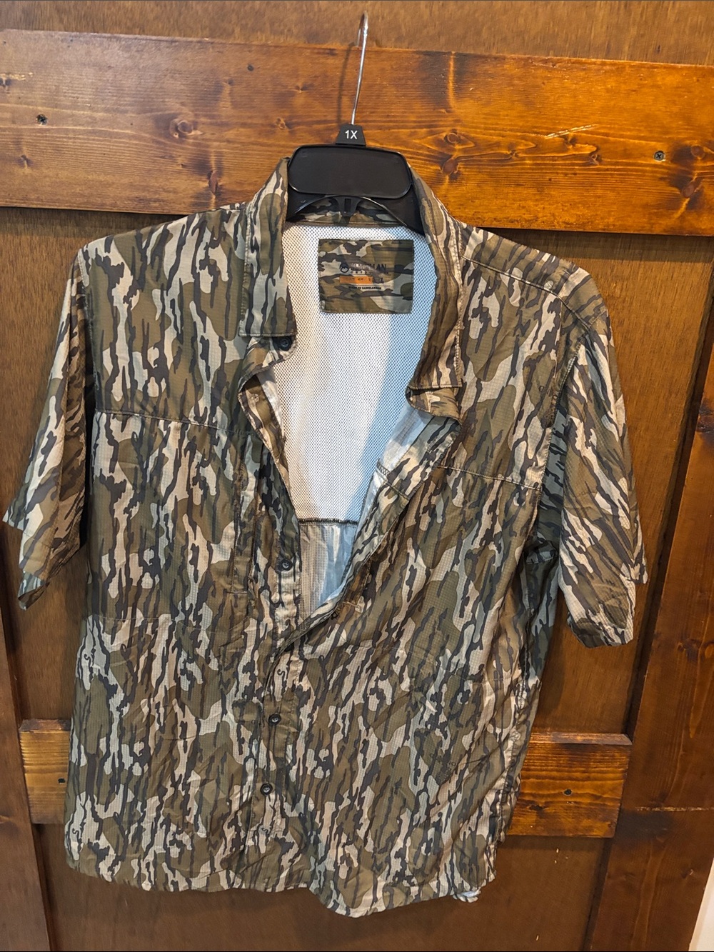 Magellan lightweight button down